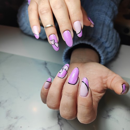 Andrea Reyes Nails
