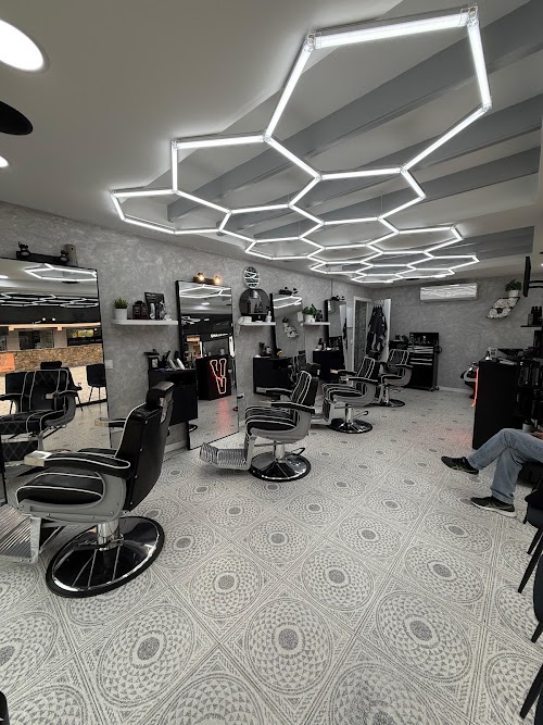 Peluquería & Barbería VIROGAS AVENIDA