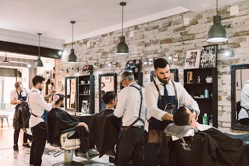 Peluquería & Barbería VIROGAS CADIZ