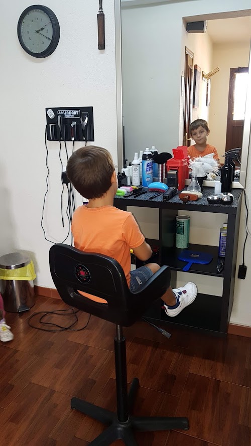 Peluqueria-Barberia DAJUBA