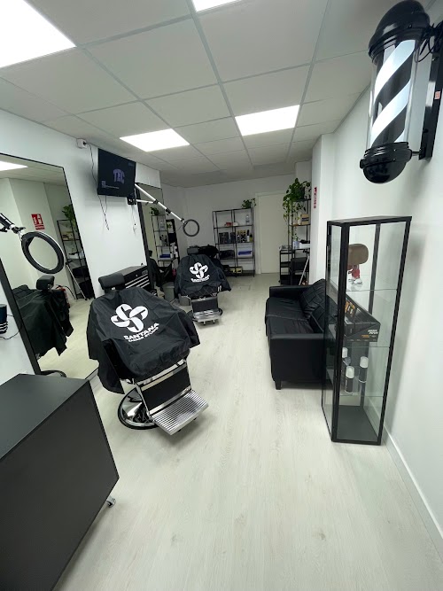 SANTANA BARBER STUDIO
