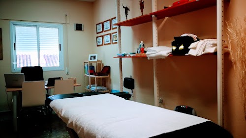 Osteópata José Llaves | Masajista en Algeciras | Práctico en Terapias de Masajes
